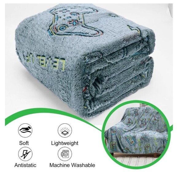 Glow In The Dark Flannel Blanket With Game Controller Design Throw 50" x 60" - Picture 1 of 6